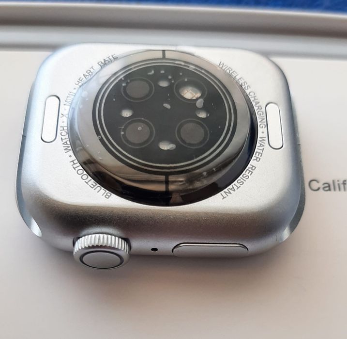 Продам Часы Apple Watch series 10 - 42 mm. Совершенно Новые.