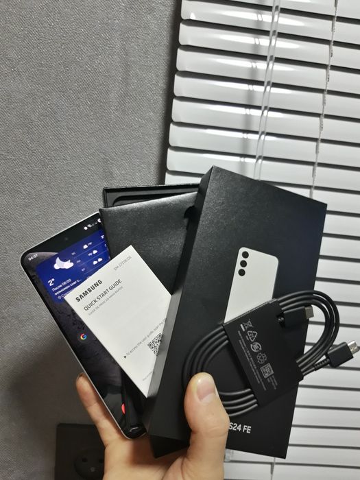 Samsung S24 FE 8/256