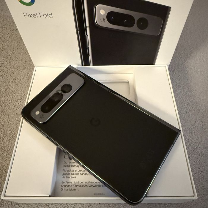 Google Pixel Fold Obsidian 256GB 12GB ram