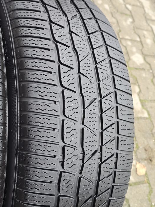 225 50 18 Continental