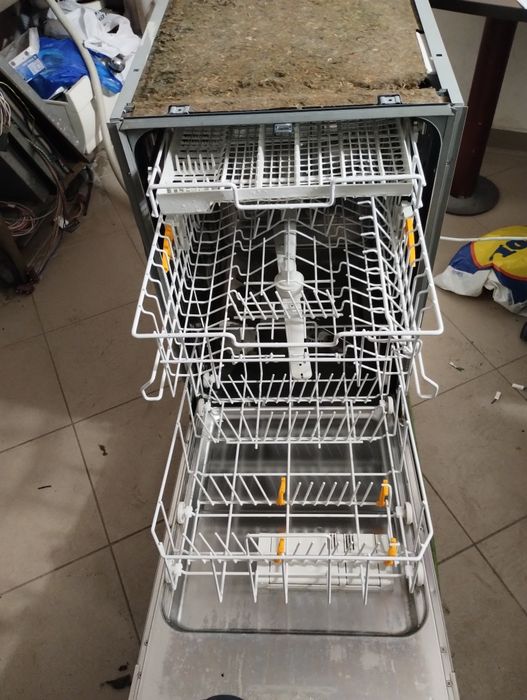 Съдомиялна Miele 45 см Пълно Вграждане