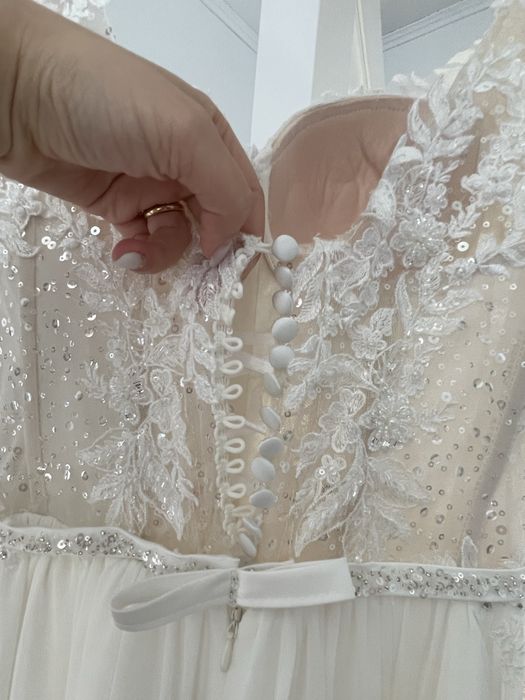 Vand rochie mireasa