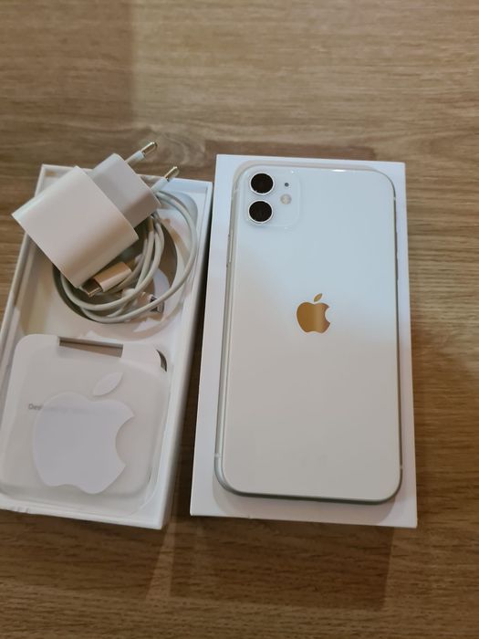 iPhone 11
With , 64 GB, Excelent