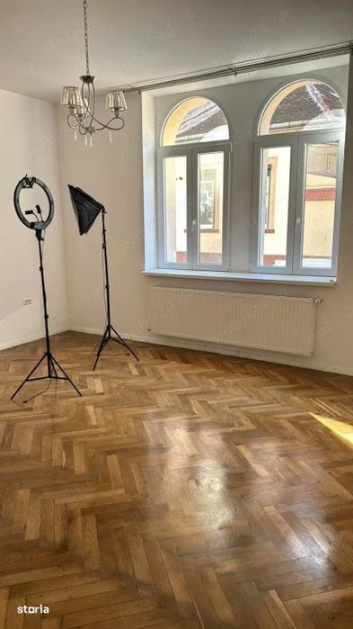 Apartament 4 camere, decomandate, zona Patria