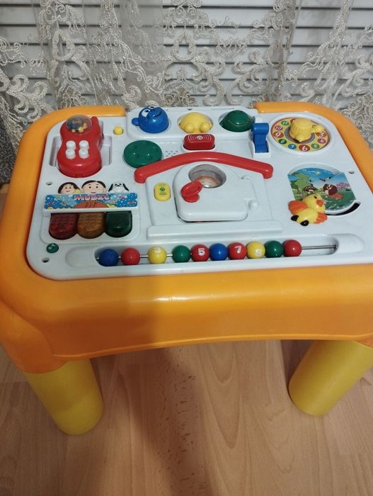 Развивающий музыкальный столик