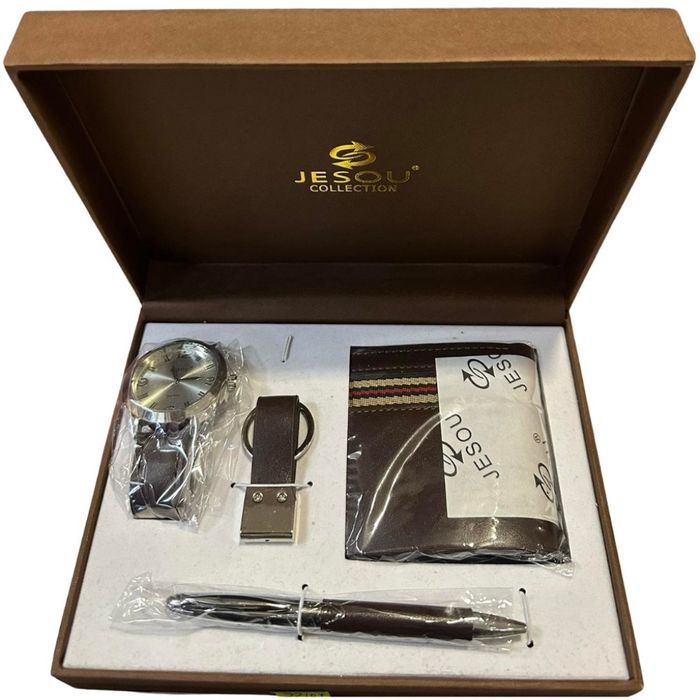 Елегантен подаръчен комплект за мъже 4 в 1
Порт