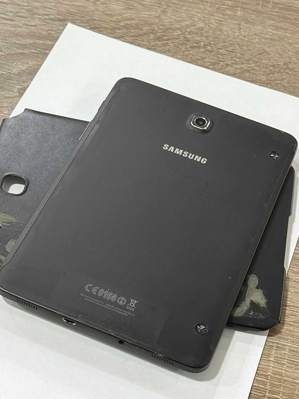 Продавам Samsung Tab S2