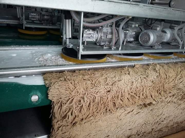 Професионална Машина за пране на килими