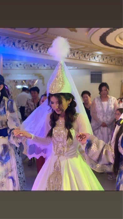 Срочно Продам платье на Узату