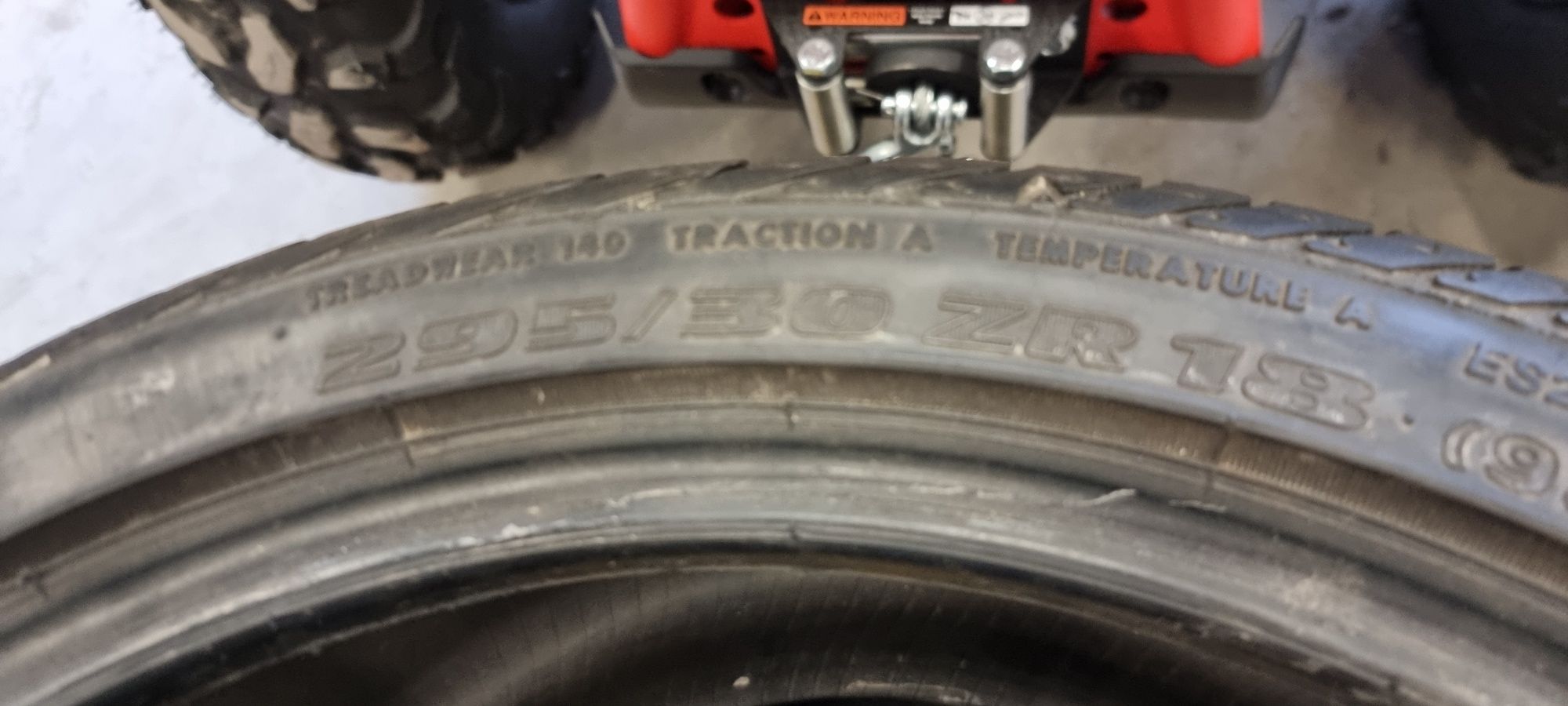 2бр Летни гуми 295/30/18 Bridgestone (2018)