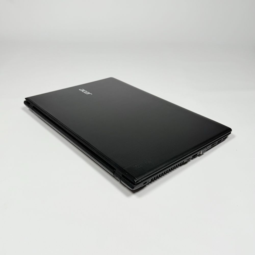 Acer Aspire E5-575G/i5-7200U/NVIDIA GeForce 940MX/8GB DDR4/256GB SSD