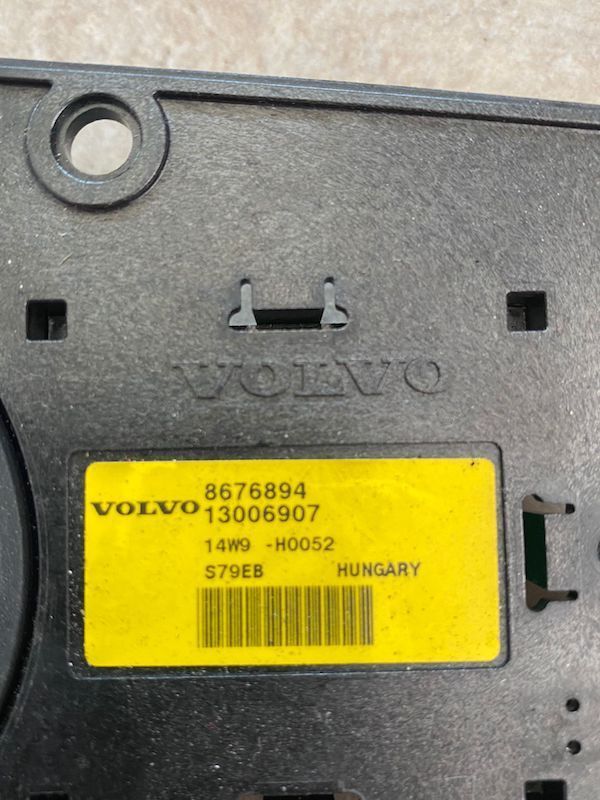 Sistem Audio Dynaudio Volvo V60 S60 S80 XC60 XC70 31409617 30775193 31252157 8676891