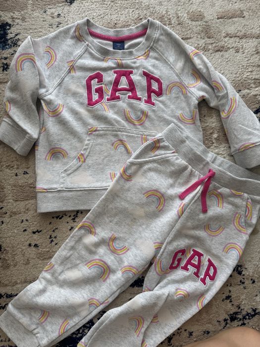 Одежда для девочки 3-4 года