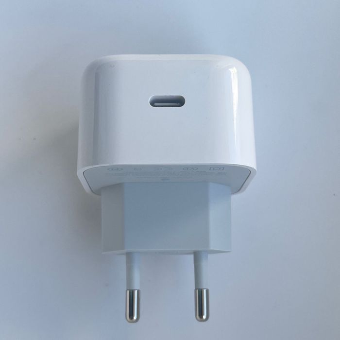 iPhone Dynamic Power Adapter 40w- nou,sigilat, ideal pt iPhone 17