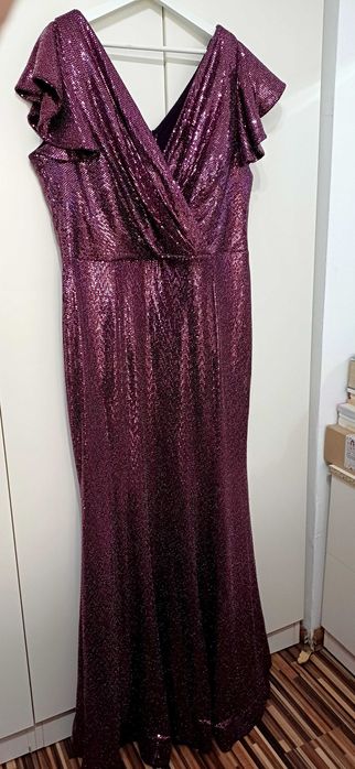 Рокля за повод ХЛ размер