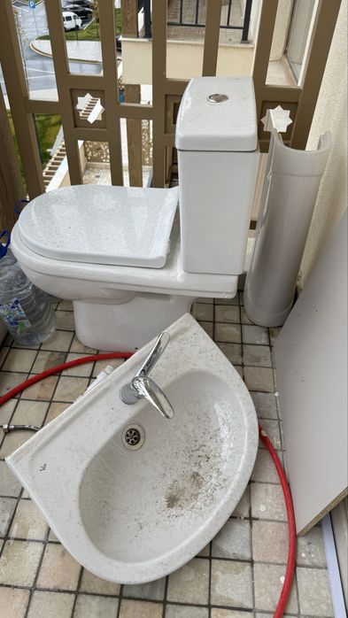 Раковина и унитаз б/у