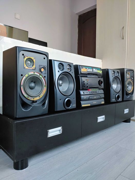 Продаю эксклюзивный оригинальный японский музыкальный центр Pioneer