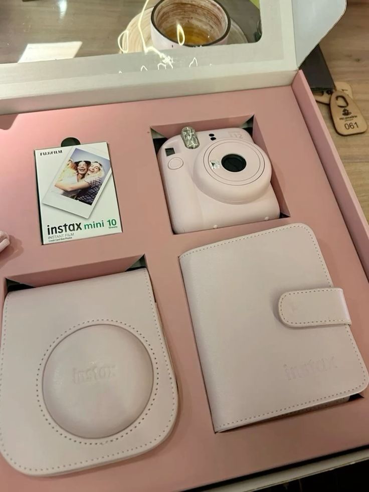 instax mini 11. 2 цвета