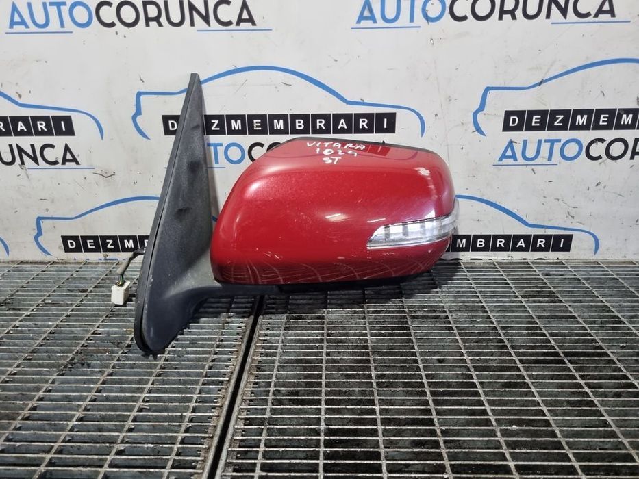 Oglinda stanga Suzuki Grand Vitara 2006 - 2012 4 Usi ROSU (1024) Fara rabatare