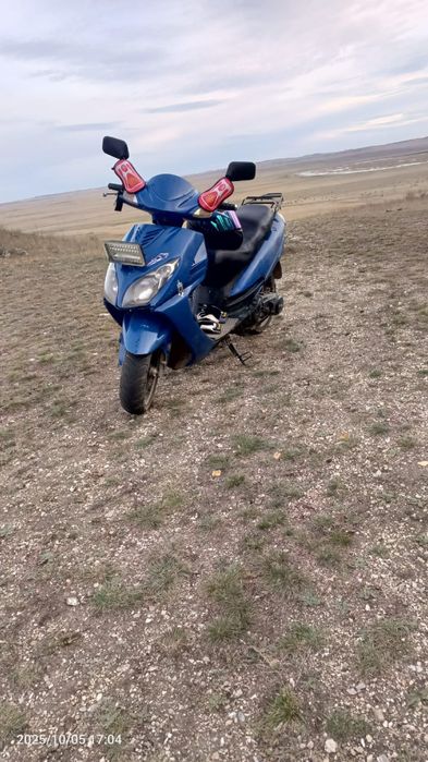 Продам скутер срочно