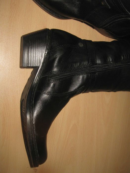 Шити и лепени кожени нови ботуши