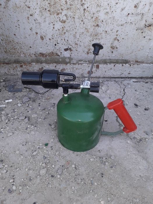 Продаётся паяльная лампа