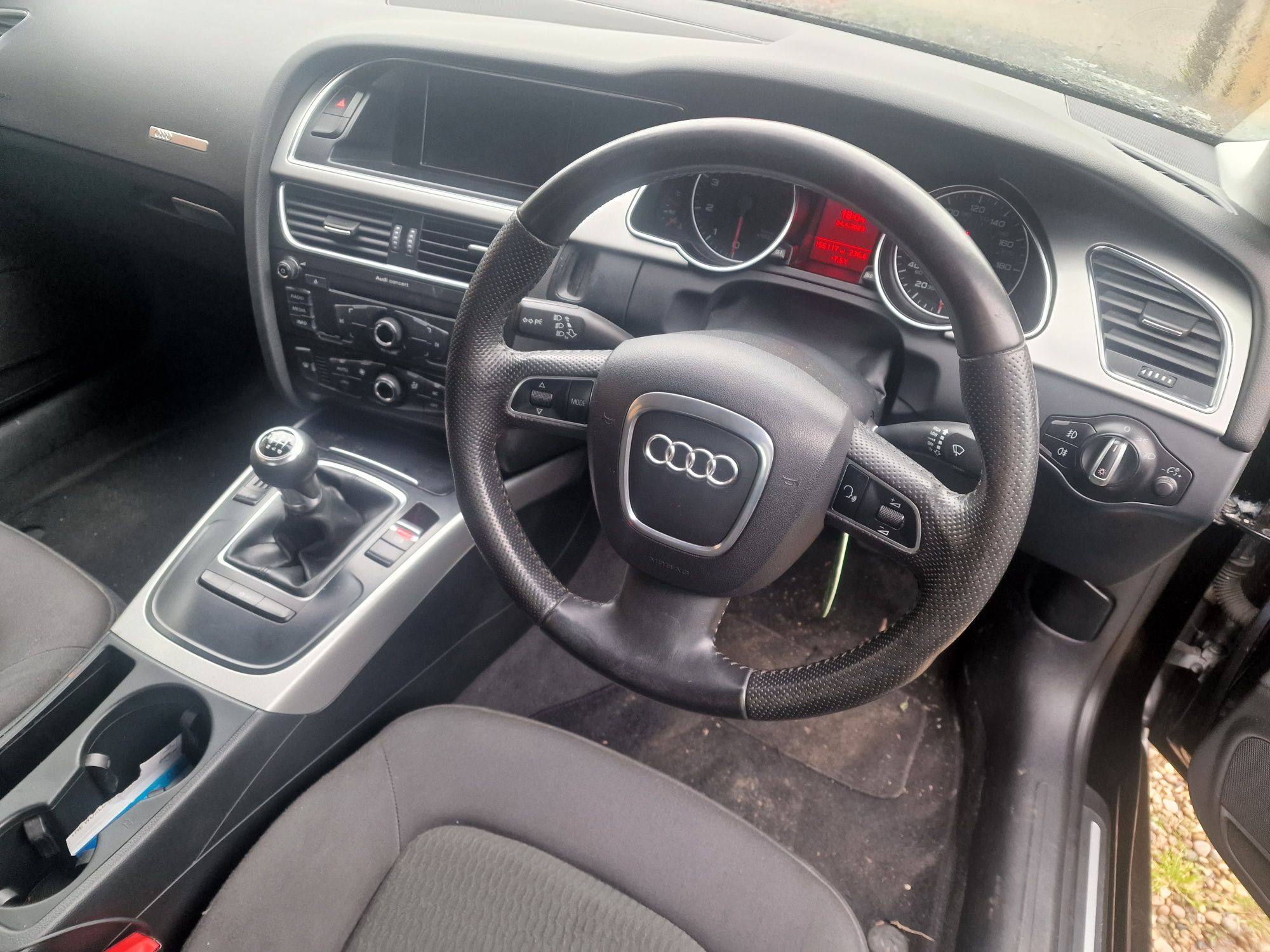 Dezmembrez Audi A5 2.0tfsi,2.7tdi