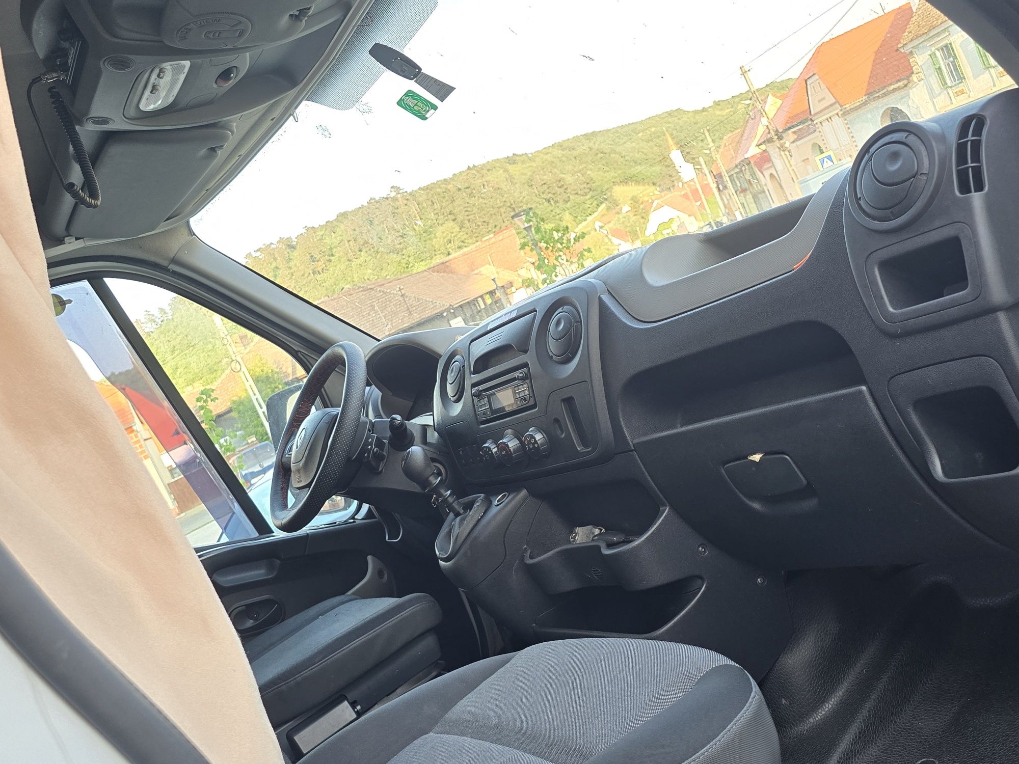 Renault master 2017,iveco daily
