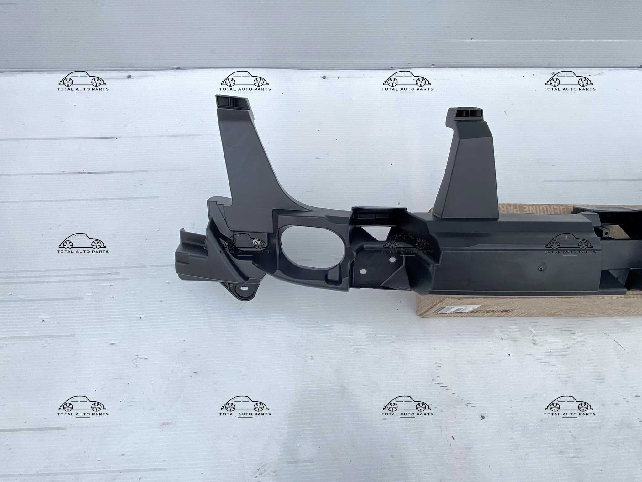Armatura plastic bara spate Dacia Duster 2 2018+ noua originalaRenault