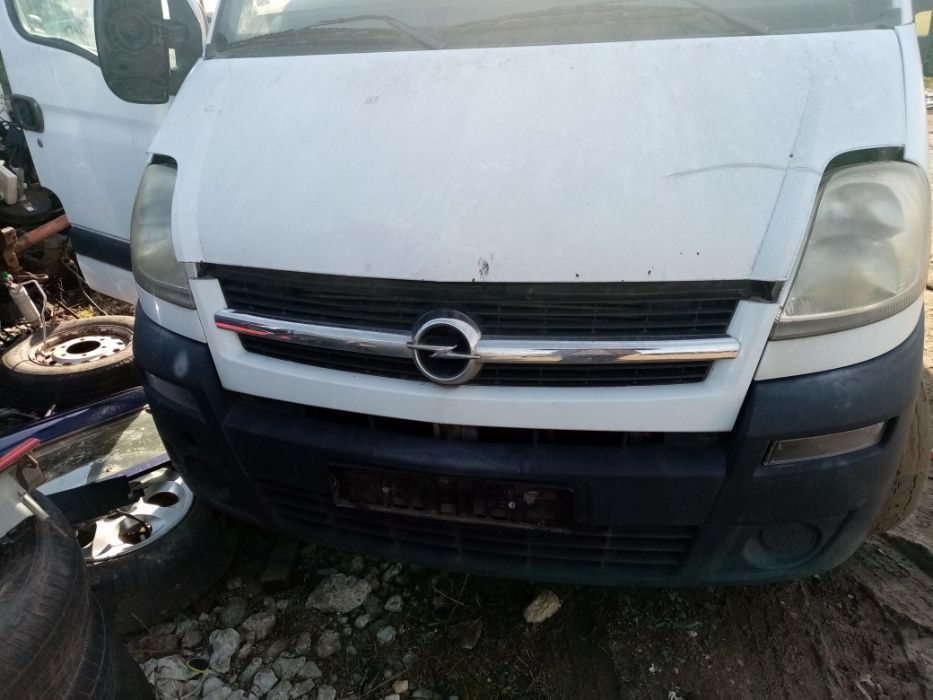 Dezmembrez Opel Movano Renault Master 2.5 diesel