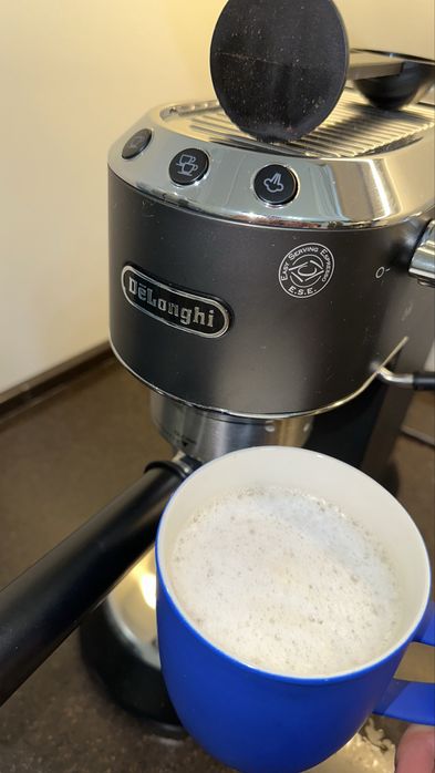 Кофемашина delonghi