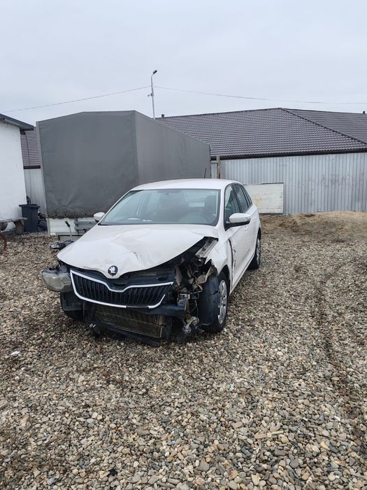 Skoda rapid  2017 avariata