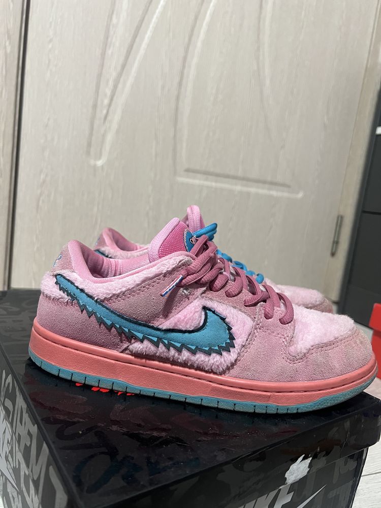 Nike Dunk “ Grateful Deadbears PINK”