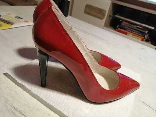 Pantofi roșii piele, casual,design elegant, pt serviciu sau dif. even.