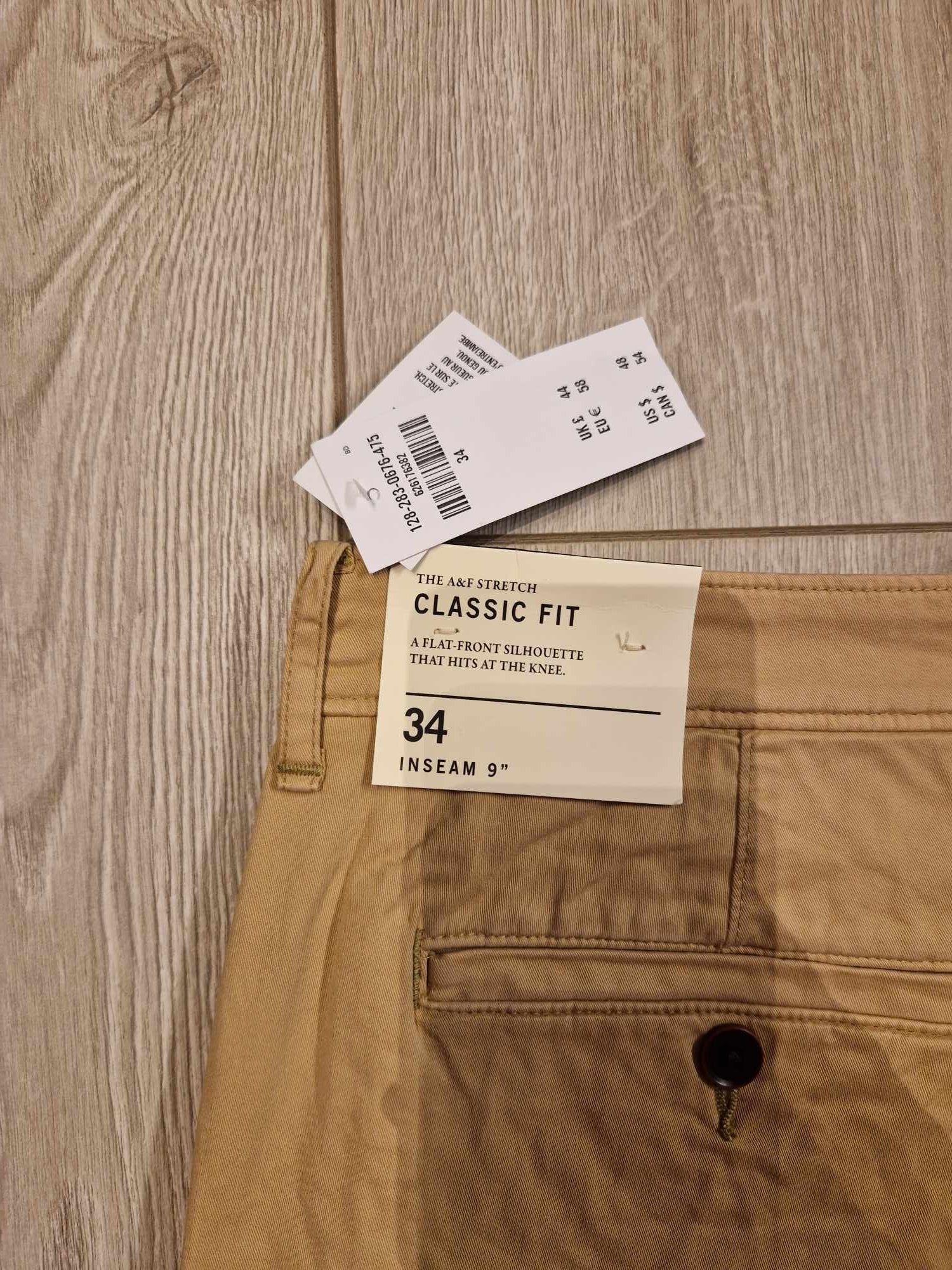 Pantaloni scurți Abercrombie Fitch