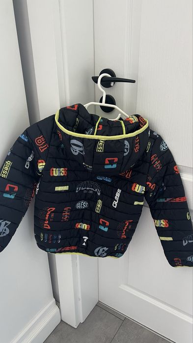 Унисекс детско преходно яке Guess
