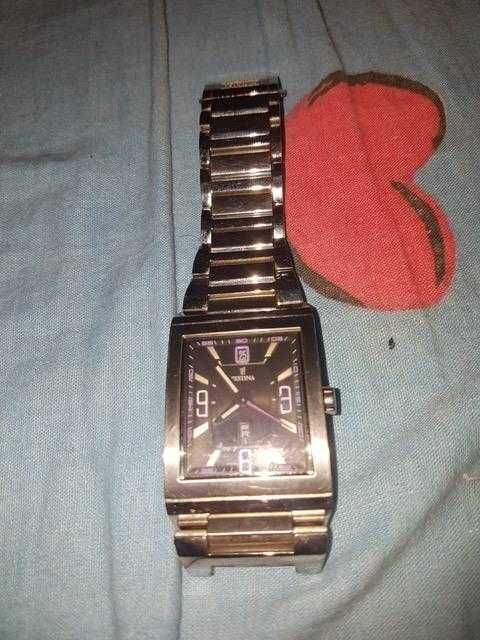 vand ceasuri diferite marci festina 200 lei