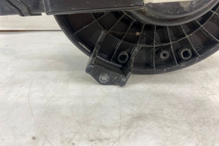 Ventilator aeroterma habitaclu 116340-9160 87103-60330 3.0 D-4D Toyota Land Cruiser J200  [din 2007