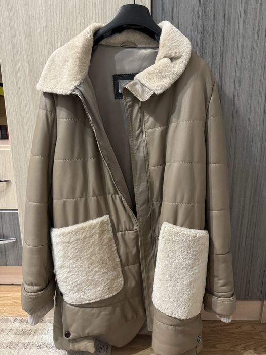 Продам осенне-зимннюю куртку