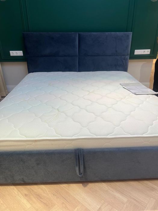 Мягкая мебель в отличном состоянии