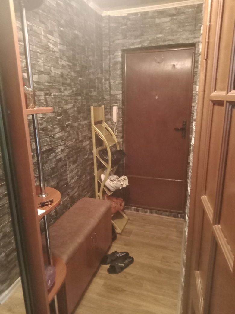 Продам 3 х комнатную квартиру. Центр 4/5. Срочно