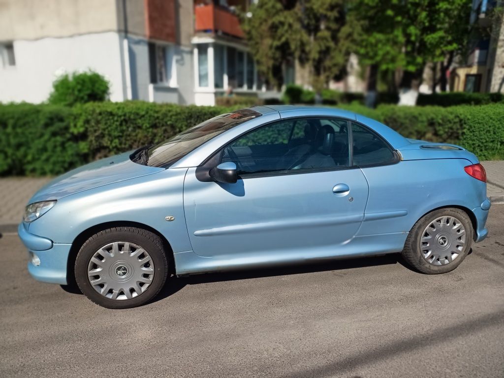 Vând Peugeot 206 CC cabrio