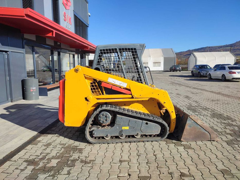 Incarcator pe senile Bobcat T140