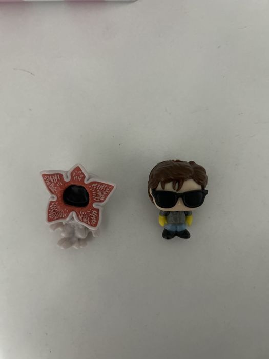 stranger things kinder joy