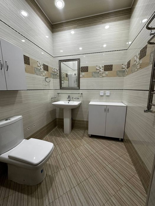 Мирзоулугбекский район Никитина 5 комнат 2500$