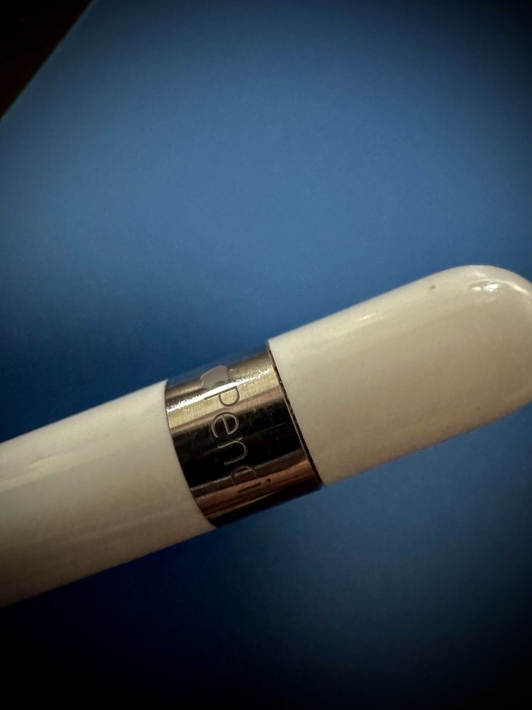 Vând iPad 2022 + Apple Pencil + adaptor