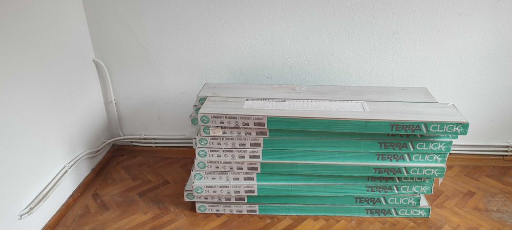 Parchet Terra Click Clasa 31 , AC3, 8mm, 25 lei M2, Cugir jud.AB
