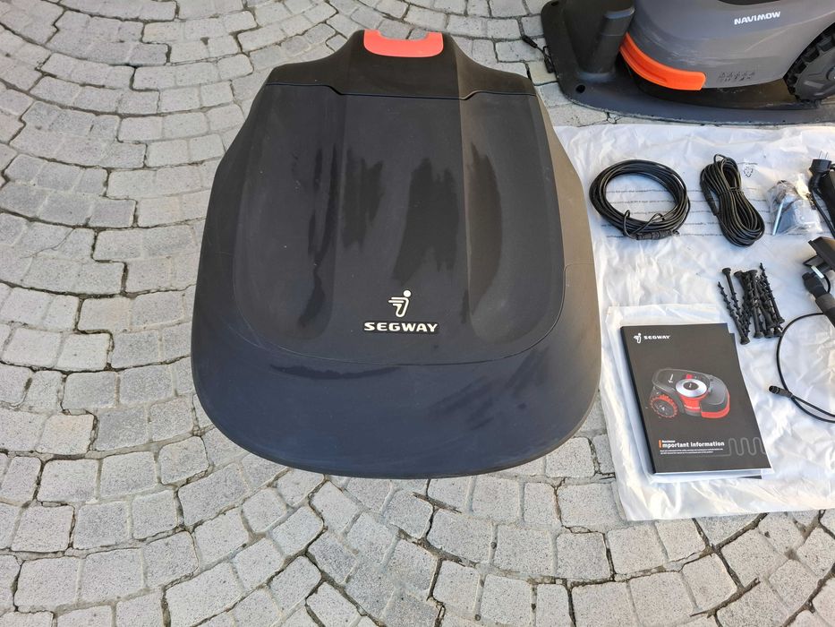 Безкабелна косачка-робот