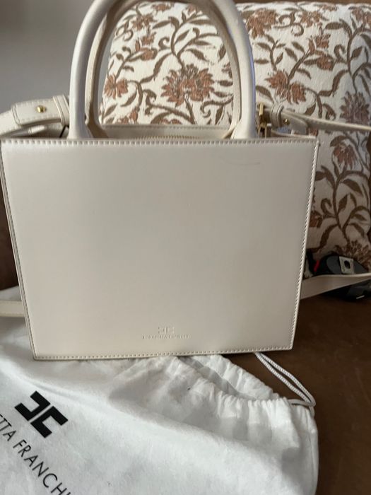 Продавам чанта Elisabetta Franchi