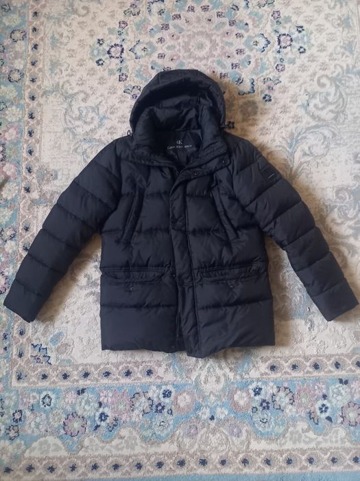 Продам зимний куртку calvin clein новый